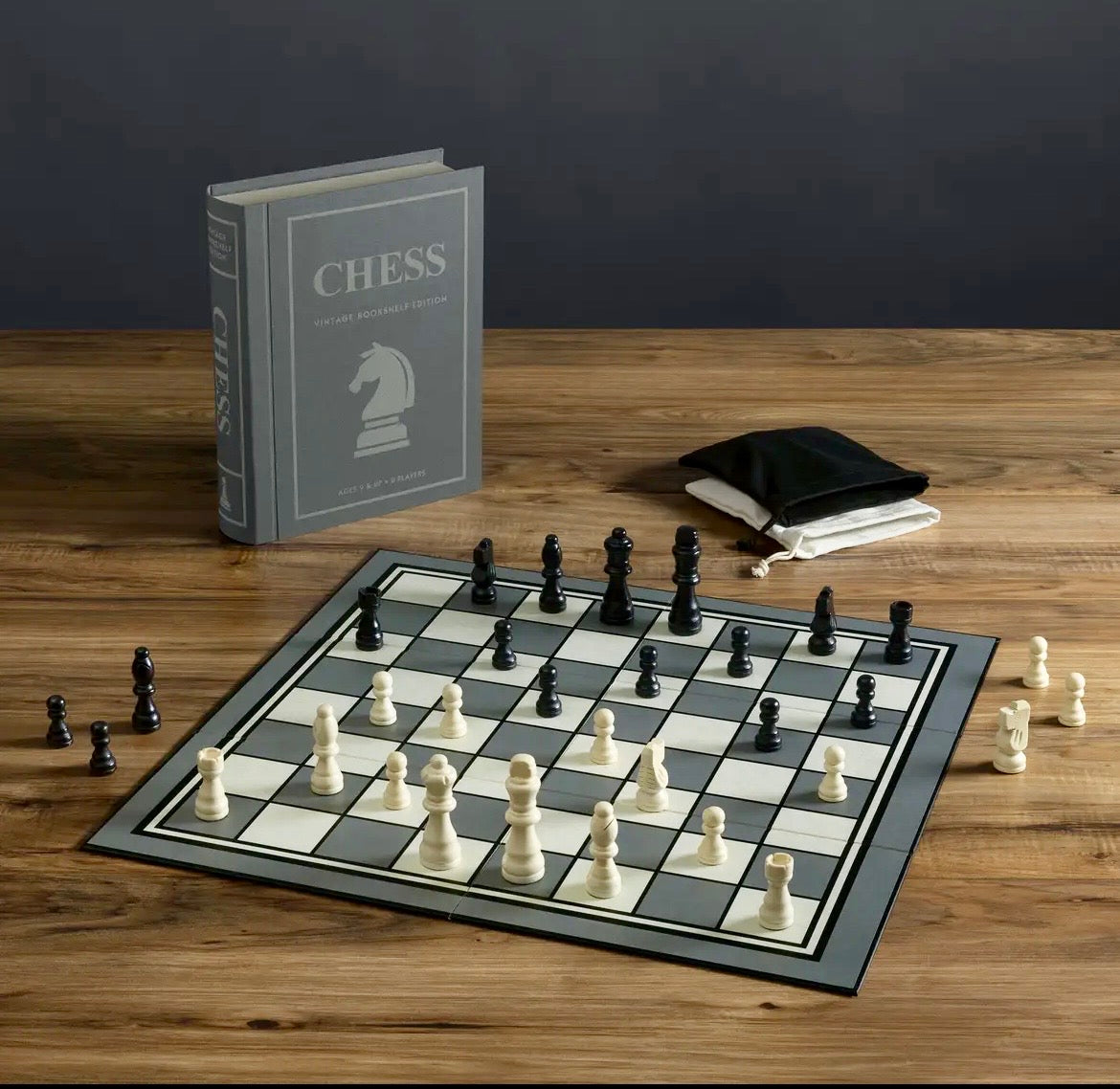 Chess Vintage Bookshelf Game