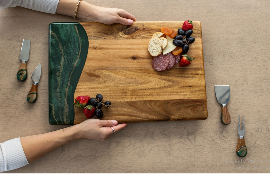 Resin Cheese/Charcuterie/Bread Board