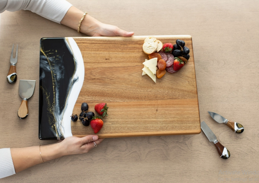 Resin Cheese/Charcuterie/Bread Board