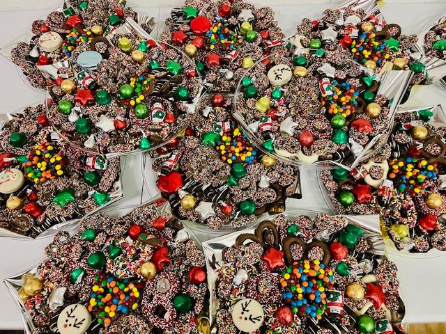 Holiday Chocolate/Pretzel Platter