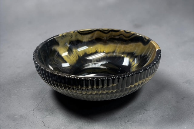 Black and gold resin bowl - luxury home gift for staff appreciation, tenant renewals, and holiday gifting - NYC and nationwide delivery

