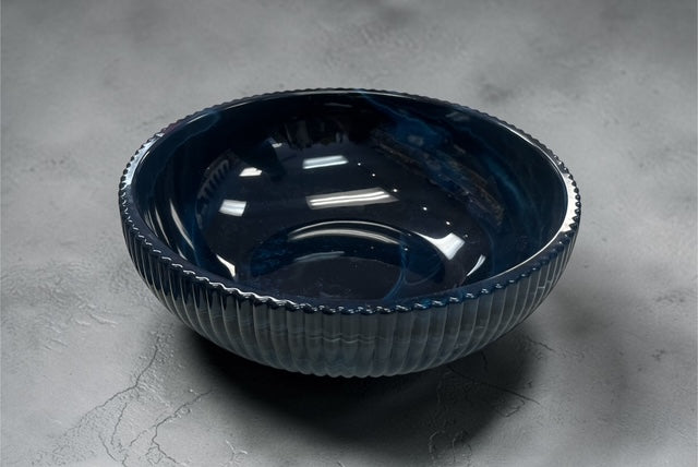 Midnight blue resin salad bowl - handcrafted gift for the home, ideal for Christmas, Chanukah, and corporate gifts - nationwide delivery
